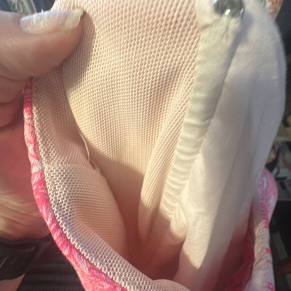 55. Lilly Pulitzer Pink and White Romper Size 4 - Picture 4 of 4